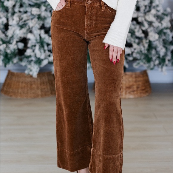 NWT Risen Brown Corduroy Crop Pants - Picture 2 of 4